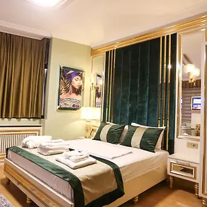 تحقق من التوفر